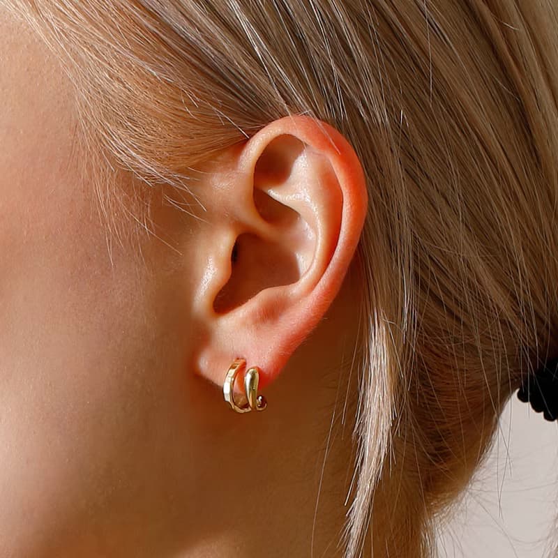 asymmetry-plain pierced earring GD　ニッケルフリーピアス　おしゃれなシンプルアシンメトリーデザイン 　ゴールド