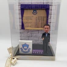 學校Logo連表彰板 場景 老師禮物、教師榮休祝賀、校長人像公仔