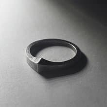 (925 Sterling Silver) Oxidized Crown Ring