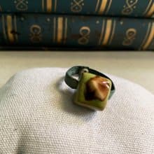 戒指 日本白瓷 自然釉色 無限看不膩色調 真皮革 藝術等級