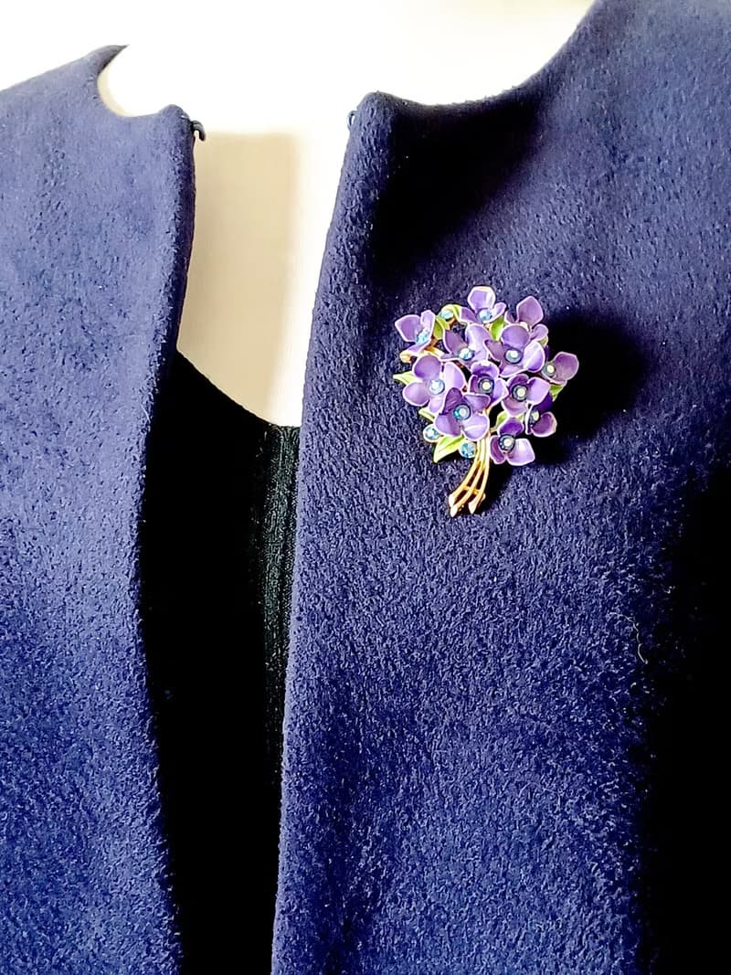vintage jewelry 奧地利紫色琺瑯紫羅蘭花束  別針  胸針