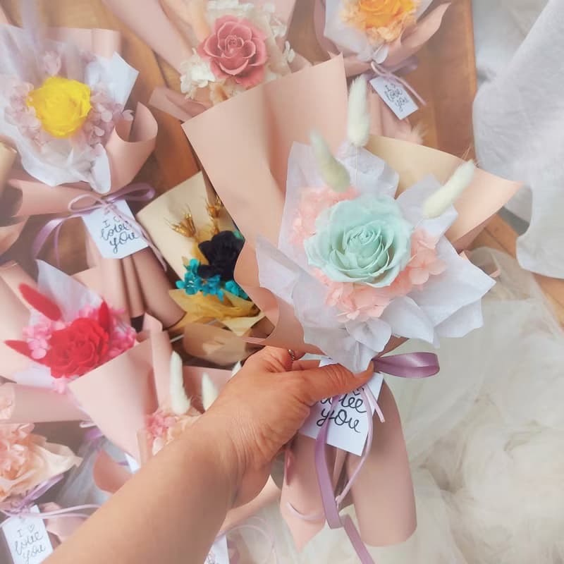 小資款永生花束 母親節花束 情人節花束  FS006多色單玫瑰花