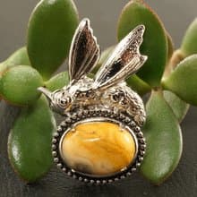Ochre Honey Yellow Lace Agate Stone Silver Bee Insect Brooch Pin Woman Jewelry