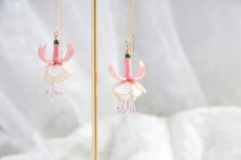 【粉色倒掛金鐘耳飾】手工原創 銅線樹脂  優雅 耳環 節日禮物