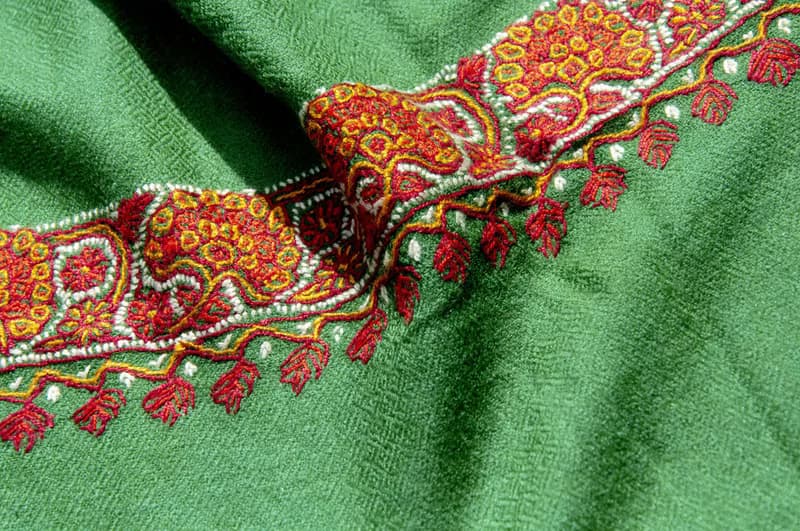 喀什米爾Cashmere 刺繡羊絨圍巾 純羊毛圍巾披巾 戒指絨披肩-花朵