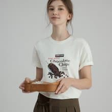 北歐日常 復古印花短袖T恤 巧克力白