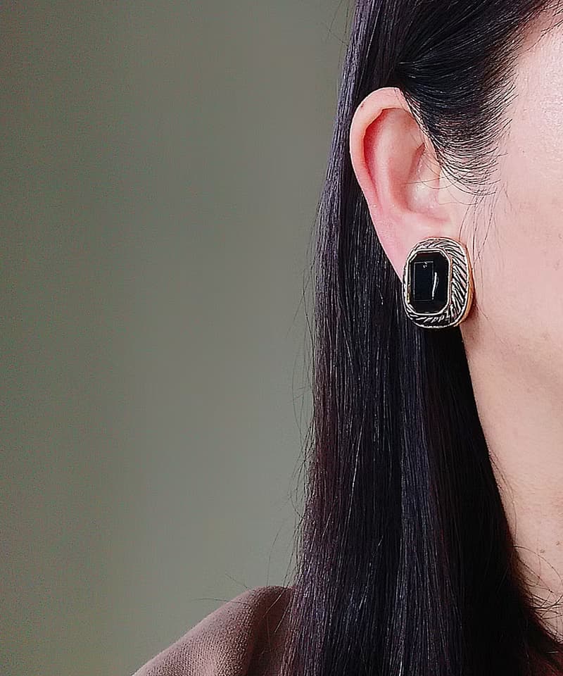 vintage jewelry  華麗貴氣立體黑石 夾式耳環