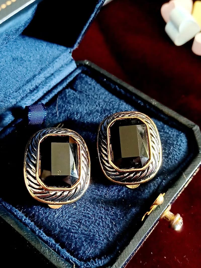 vintage jewelry  華麗貴氣立體黑石 夾式耳環