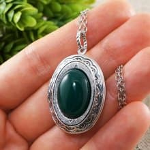 Green Agate Stone Silver Oval Photo Locket Pendant Necklace Woman Jewelry Gift