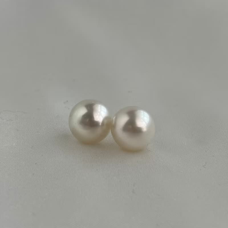 【只剩一對】大尺寸 澳白珍珠耳釘 饅頭形 18k金珍珠耳釘 12-13mm