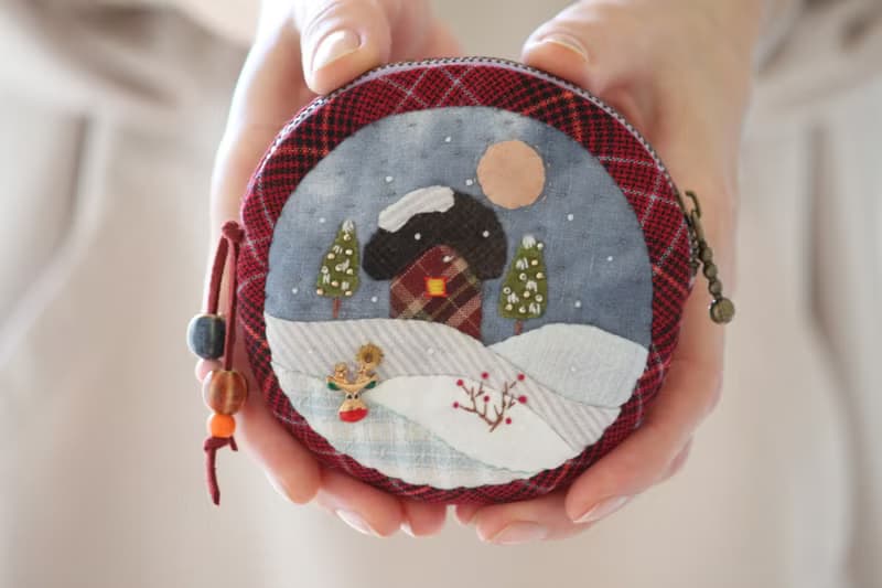 Fabric bag for headphone or other small things. Round Headphone holder. Japanese