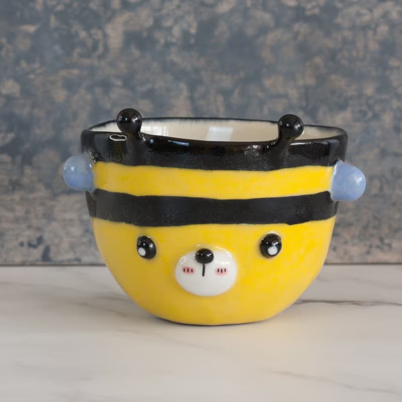 Cute bee cup (coffee cup/tea cup)