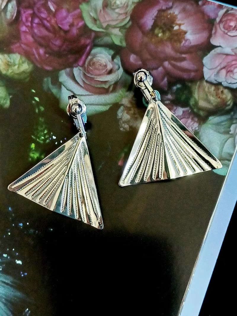 vintage jewelry  古典金屬垂墜魚尾 夾式耳環