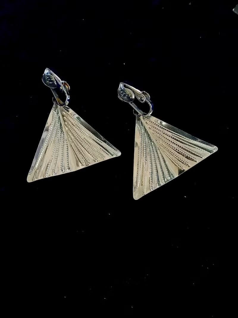 vintage jewelry  古典金屬垂墜魚尾 夾式耳環