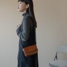 cowa 精巧肩包