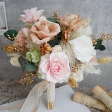 自然型手綁不凋捧花【柔光秘境】永生花/拍婚紗/登記結婚花束