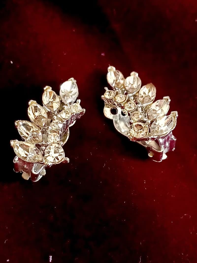 vintage jewelry  典雅葉形萊茵鑽 夾式耳環