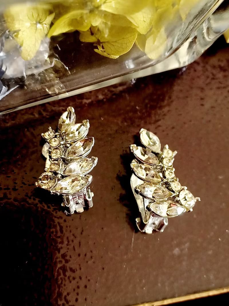 vintage jewelry  典雅葉形萊茵鑽 夾式耳環