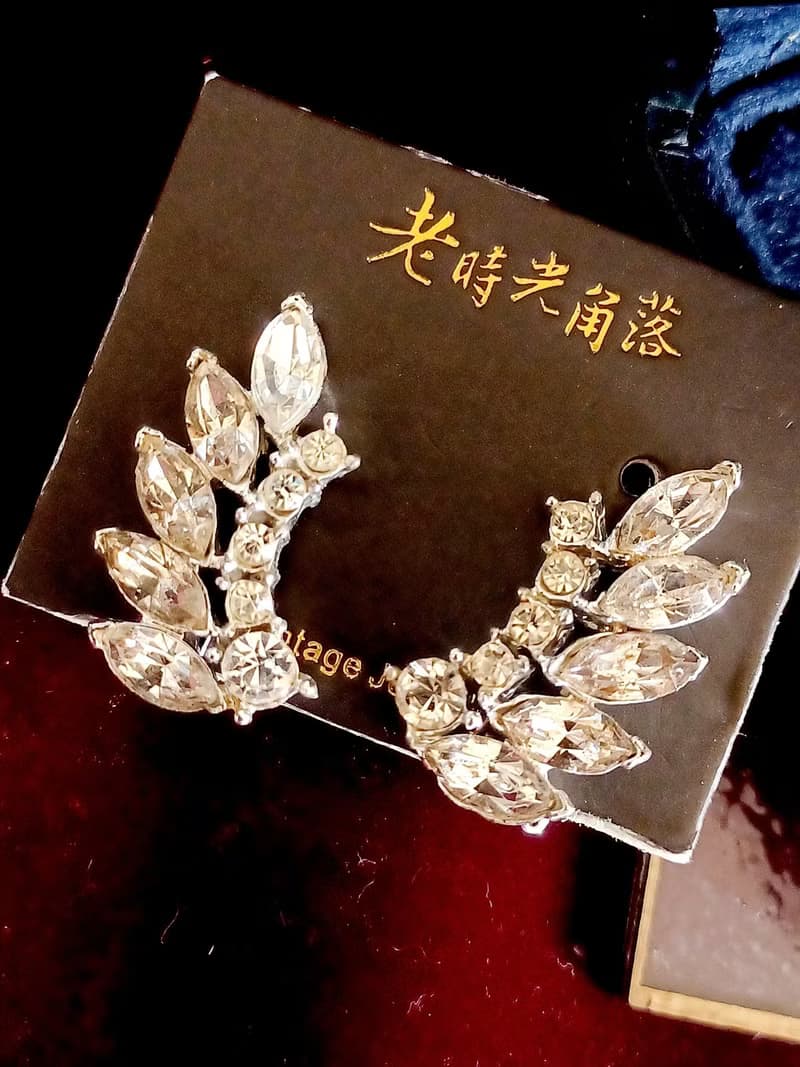 vintage jewelry  典雅葉形萊茵鑽 夾式耳環