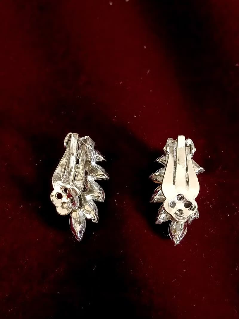 vintage jewelry  典雅葉形萊茵鑽 夾式耳環