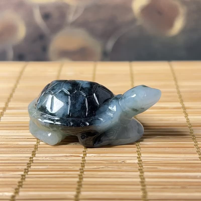 【吉祥‧長壽】飄花翡翠烏龜 | 天然緬甸A貨翡翠 | 送禮