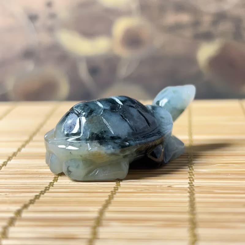 【吉祥‧長壽】飄花翡翠烏龜 | 天然緬甸A貨翡翠 | 送禮