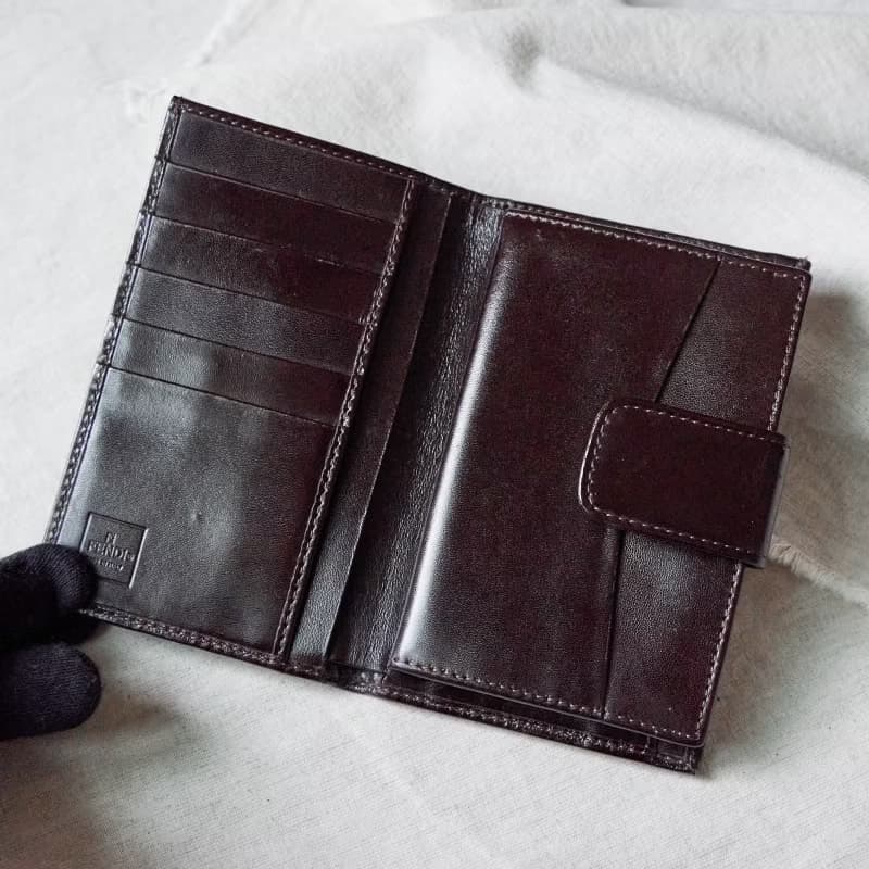 Vintage Fendi 深色老花長夾