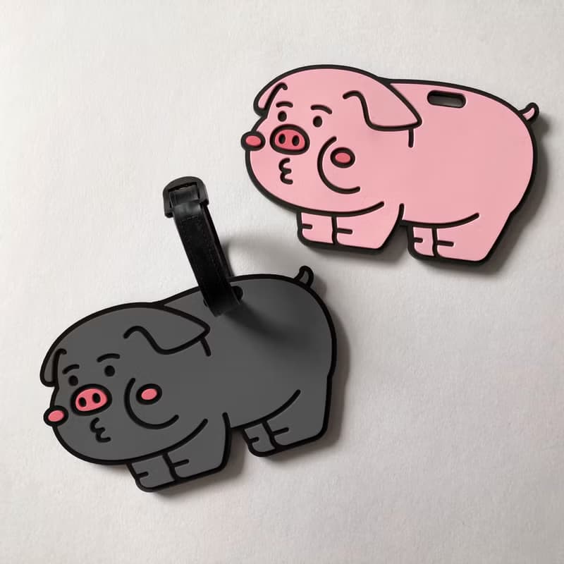 cheeky cheeky 厚面豬仔錢罌 旅行行李牌 掛飾 (三色入)