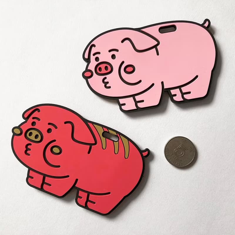 cheeky cheeky 厚面豬仔錢罌 旅行行李牌 掛飾 (三色入)