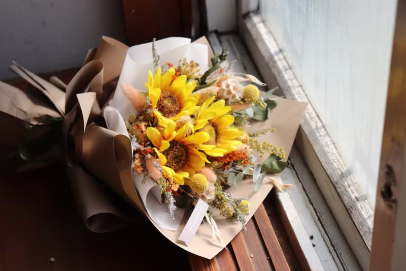 - 朝陽 - 向日葵 x 乾燥花 花束 畢業花束 祝福花束