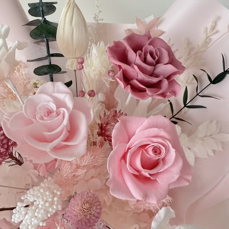 SEE 看見花藝設計 |永生玫瑰 |生日| 情人|粉色浪漫不凋玫瑰花束
