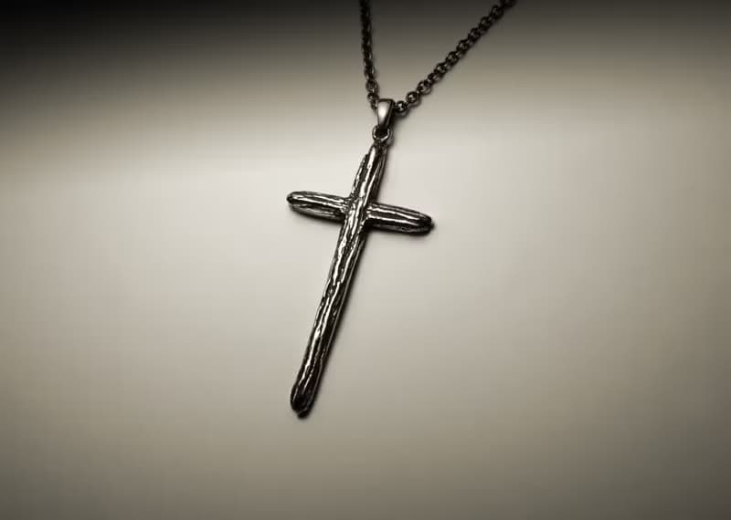 大樹皮質感十字架項鍊