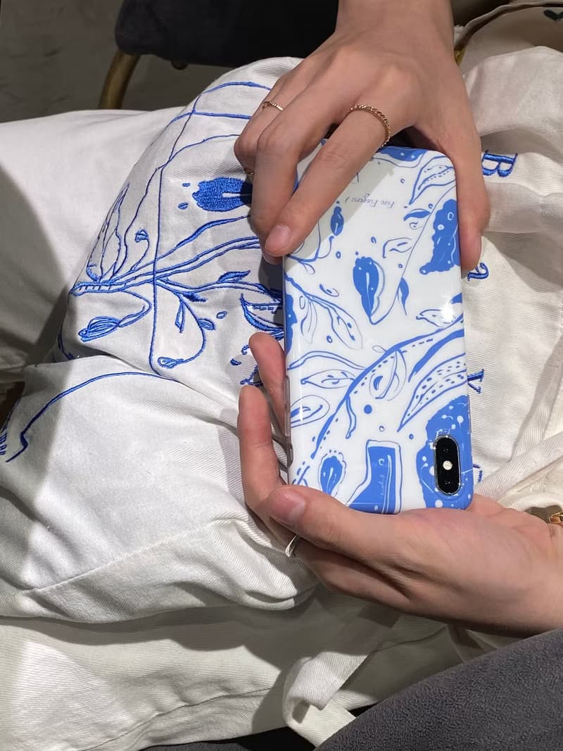 琉璃苣 寶石藍花朵插畫 手機保護套 iPhone 全包軟殼