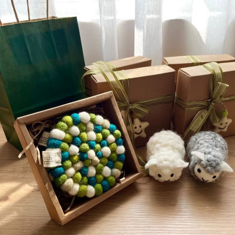 100% Wool 羊毛氈捲捲綿羊_灰 白 _公平貿易