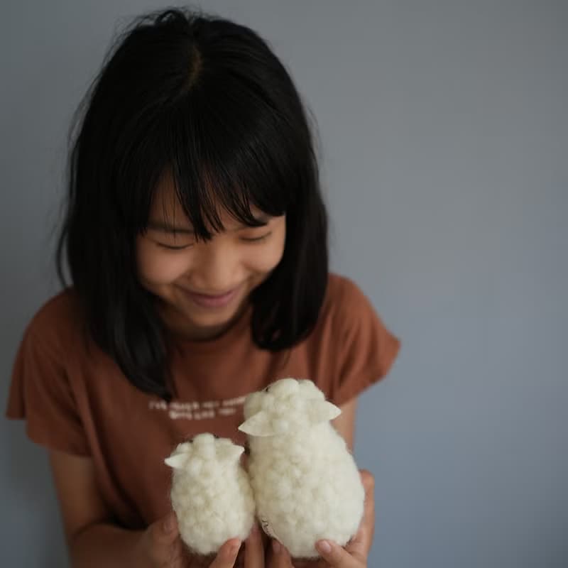 100% Wool 羊毛氈捲捲綿羊_灰 白 _公平貿易