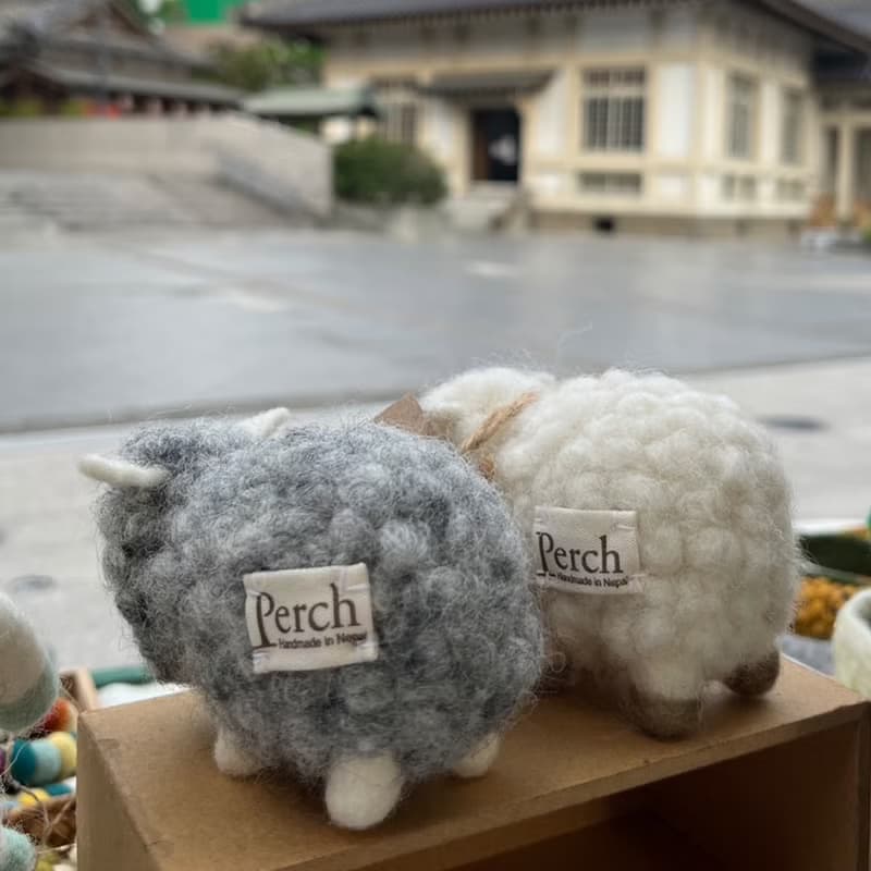 100% Wool 羊毛氈捲捲綿羊_灰 白 _公平貿易