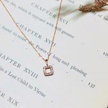【茉莉亞緹 Moriarty Jewelry】方塊造型 - 10K 玫瑰金 小鑽項鍊
