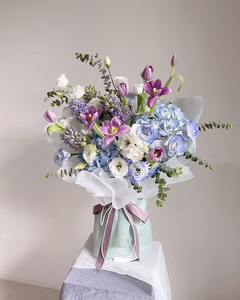 【鮮花】藍紫色鬱金香繡球鮮花花束