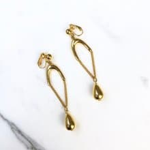 Vintage 70s Nina Ricci for Avon Dangle Gold Earrings
