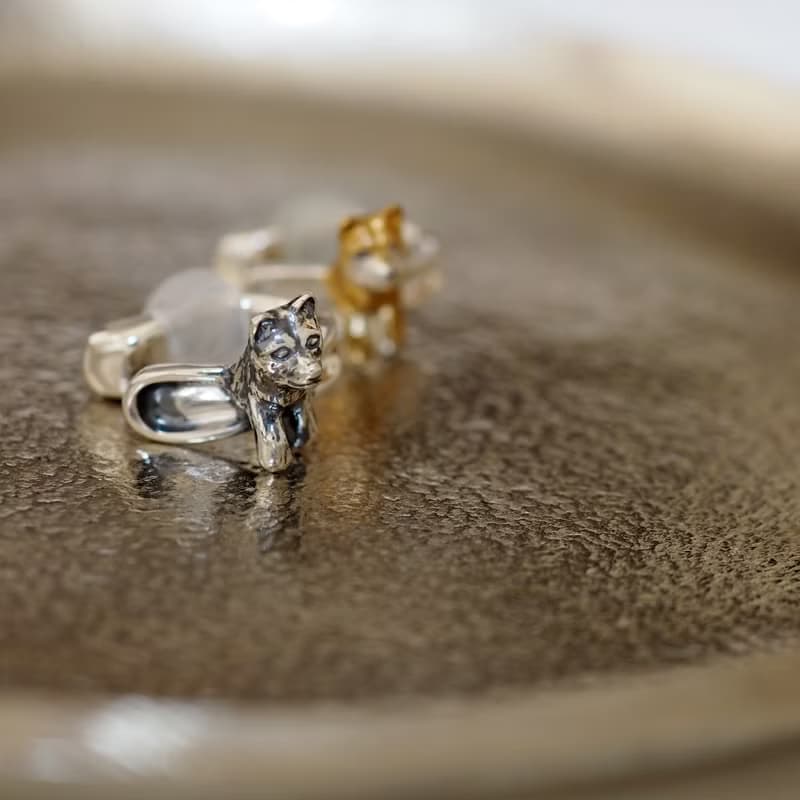 柴犬のイヤーカフ 左耳用