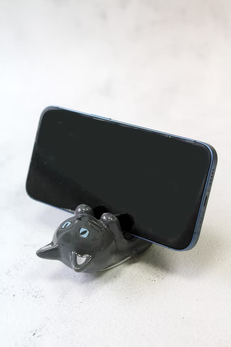 日本Magnets可愛動物系列貓咪造型手機架/手機座-黑貓
