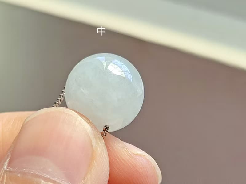 【親翠】天然翡翠 冰果綠葡萄肉卡13mm極美珠鎖骨鏈 | 仙氣半玩家