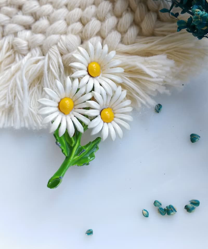 Vintage Jewelry 西洋古董飾品 小雛菊花束  小巧 別針