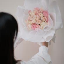 白色情人節 玫瑰花束  韓式花束  生日花束 女友禮物 求婚花束