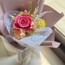 單朵永生玫瑰花束   你是我心中的唯一