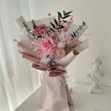 SEE 看見花藝設計 | 永生花 | 玫瑰 | 永生浪漫粉玫瑰花束