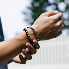 【NOUVELLE】LatchEase | 切角赤鐵礦手鏈