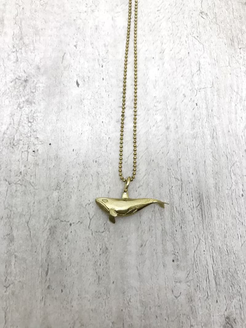 大海小世界。虎鯨項鍊。Orca。黃銅。brass