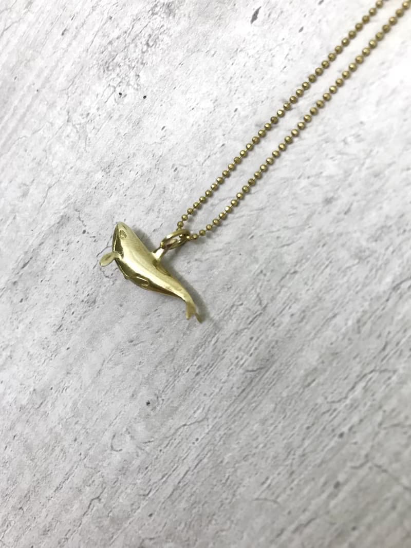 大海小世界。虎鯨項鍊。Orca。黃銅。brass