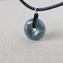 【金剛結】本命年【平安如意】冰烏雞飄綠翡翠韓國蠟線項鍊AZ10